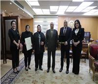 الرئيس يمنح المستشار سعيد مرعي وسام الجمهورية من الطبقة الأولى 