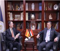 وزير الأثار يبحث مع سفير إسبانيا بالقاهرة تعزيز التعاون السياحي بين البلدين