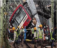 ارتفاع عدد ضحايا تصادم قطارين في اليونان إلى 26 قتيلا و86 مصابا