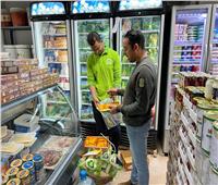 حملة للتفتيش على صلاحية الأغذية بالأسواق والمحال في سفاجا