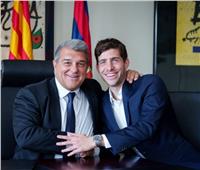برشلونة يمدد عقد «سيرجي روبرتو» حتى 2024 | فيديو