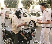 تحرير 567 مخالفات لقائدي الدراجات النارية لعدم ارتداء الخوذة