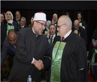 الخشت ووزير الأوقاف يشهدان حفل تخريج الدفعة 189 "طب القاهرة"