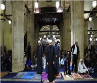 بث مباشر| شعائر صلاة التراويح من الجامع الأزهر في ثالث ليالي شهر رمضان