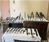 الأمن العام يضبط 21 متهمًا بـ31 قطعة سلاح ناري في أسيوط