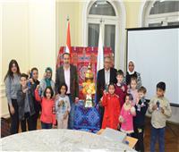 أطفال روسيا ومصر يصنعون «فانوس رمضان»