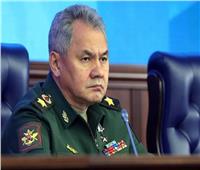 وزير الدفاع الروسي يعد بزيادة إمدادات الذخيرة للقوات في أوكرانيا