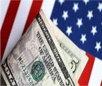 انخفاض عوائد سندات الخزانة والدولار الأمريكي