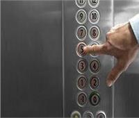 الحماية المدنية تنقذ شخص احتجز داخل مصعد بالشيخ زايد