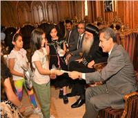 محافظ الغربية يوزع هدية الرئيس على الأطفال احتفالا بعيد القيامة
