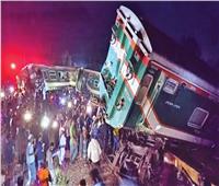 صور | إصابة 30 شخصًا في بنجلادش إثر تصادم قطارين