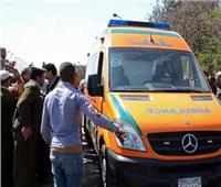 إصابة 4 أشخاص إثر انقلاب سيارتين بصحراوي سمالوط في المنيا