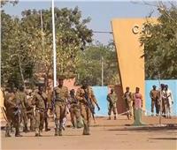مقتل 60 شخصاً على أيدي مسلحين يرتدون زي الجيش في بوركينا فاسو