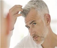 علماء يكشفون: لماذا يشيب الشعر؟