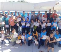 وكيل «تعليم قنا» يشهد فعاليات البطولة التنشيطية للسباحة بالمحافظة