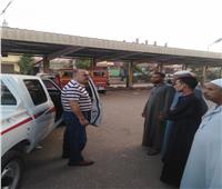 رئيس مدينة أرمنت يشدد على السائقين الإلتزام بالتسعيرة المقررة 