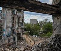 كييف: روسيا تقصف خمس قرى في منطقتي سومي وتشرنيهيف.. وموسكو تحتجز أوكرانيا للاشتباه بتورطه في تفجير