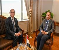 وزير الري يبحث مع السفير الأسترالي بمصر سبل تعزيز التعاون