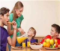 تغذية الأطفال.. إرشادات لنظام غذائي صحي