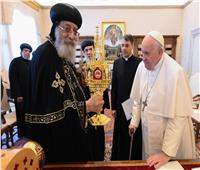 «فرنسيس» يُهدي البابا تواضروس جزءًا من رفات القديس كاترين شهيدة الإسكندرية 