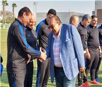 رئيس المقاولون العرب يحفز اللاعبين قبل مواجهة حرس الحدود في الدوري 