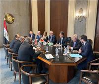 السفير إيهاب نصر يعقد اجتماعًا مع وفد لجنة الشئون الخارجية بالشيوخ الفرنسي   