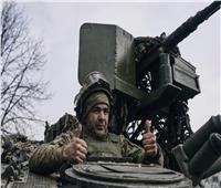 مسيرة روسية ترصد «عقاب المدفعية» لجنود أوكرانيين حاولوا شن هجوم مضاد.. فيديو
