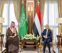 وزير الدفاع السعودي يؤكد للرئيس اليمني استمرار الدعم للوصول لحل سياسي