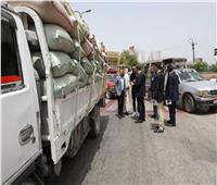 نائب محافظ المنيا يضبط سيارة محملة بـ12 طناً من محصول القمح
