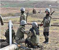 أرمينيا تتهم أذربيجان بقصف مواقع عسكرية بالقرب من حدود البلدين