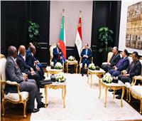الرئيس السيسي: مستعدون لنقل تجربة مصر في رئاسة الاتحاد الأفريقي لجزر القمر 