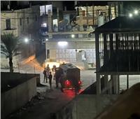 إصابات بالرصاص الحي واعتقالات في عملية اقتحام نفذتها القوات الإسرائيلية لمخيم عقبة جبر