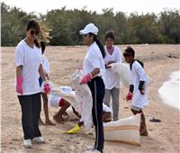 حملة لتنظيف شواطئ شرم الشيخ بالتعاون مع الهند