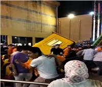 بالصور ..  إصابة 6 بينهم أطفال نتيجة سقوط لعبة داخل ملاهي في الإسكندرية
