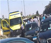 إصابة 9 أشخاص في انقلاب سيارة أجرة بقنا 
