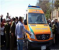 إصابة 14 شخصا في حادث تصادم ميني باص بسيارة نقل في دهشور