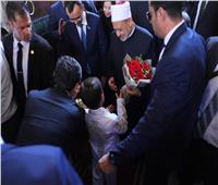 الإمام الأكبر ورئيس الشيوخ الكازاخي يتفقدان جامع الظاهر بيبرس بعد تجديده