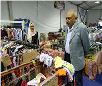 رئيس الغرفة التجارية بالإسماعيلية يتفقد المخزون السلعي بمعرض «أهلا رمضان»