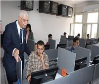 رئيس جامعة المنوفية يختتم جولته التفقدية للجان الامتحانات بكلية الحاسبات والمعلومات