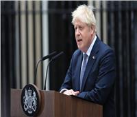 رئيس الوزراء البريطاني الأسبق بوريس جونسون يعلن استقالته من البرلمان