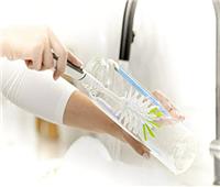 بدون مواد كيميائية.. 5 طرق لتنظيف «زجاجات مياه الشرب» في المنزل