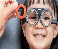 5 أعراض تكشف إصابة طفلك بـ«قصر النظر»