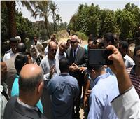 محافظ قنا يتفقد أعمال مشروع خط مياه الشرب الجديد بقرية أولاد نجم
