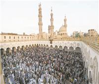 إقبال كثيف على صلاة العيد بساحات المساجد الكبرى 