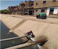 حملات للصيانة الدورية وتطهير شبكات مياه الشرب بمركز بني مزار بالمنيا