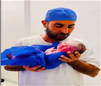 أحمد سعد يرزق بمولودته الثانية «مريم»| فيديو