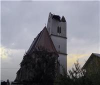 عاصفة تقتلع سطح كنيسة بالنمسا