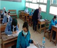 طلاب الشهادة الإعدادية يواصلون أداء امتحانات الدور الثاني بالقاهرة    