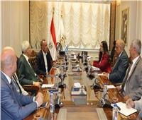 ‎وزير قطاع الأعمال العام يبحث مع رئيس هيئة الشراء الموحد إنشاء أول مصنع لأكياس الدم في مصر