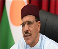 الاتحاد الأوروبي يحذر من تدهور صحة رئيس النيجر المُحتجز
